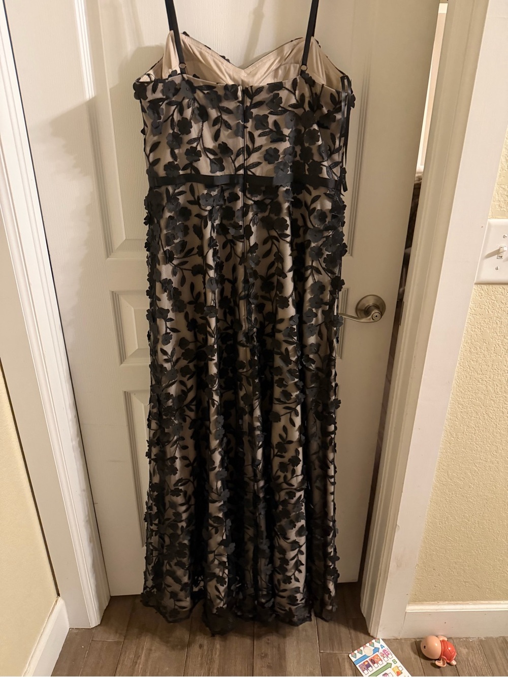 Xscape Black Floral Appliqué Spaghetti Strap Maxi Gown - Picture 4 of 5